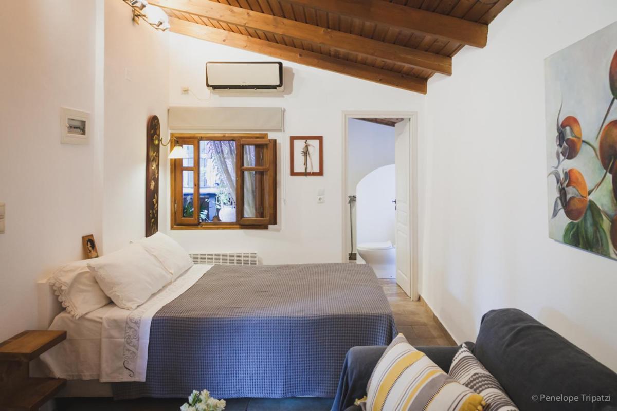 Small Guesthouse In The Garden Amarynthos Extérieur photo